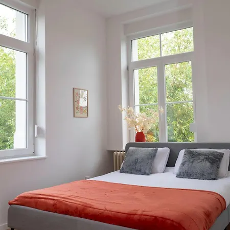 Apartament Spacieux De Standing Avec Jardin