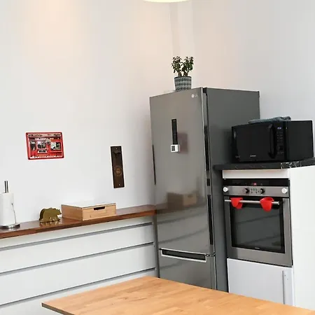 아파트 Spacieux De Standing Avec Jardin 아이레수르라리스