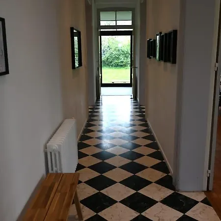 Spacieux De Standing Avec Jardin 아이레수르라리스