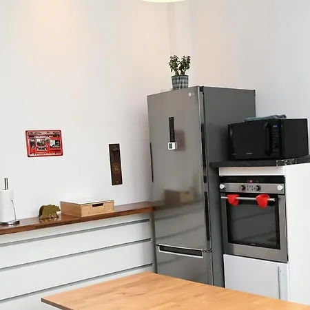 Spacieux De Standing Avec Jardin *